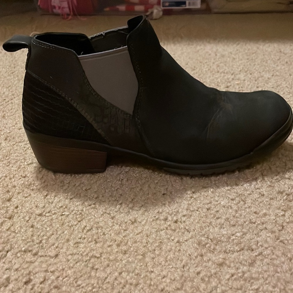 KEEN Dress Boots!